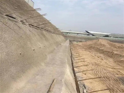 兰陵河道边坡加固